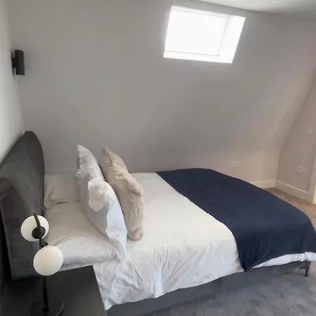 Lägenhet Spacious Family In With Private Garden Edinburg
