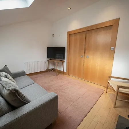 Apartament West End Retreat In