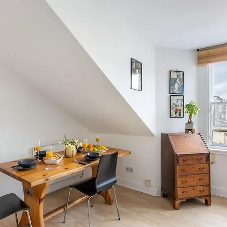 Bnbnova - 1br - By Castle - West End Edinburgh