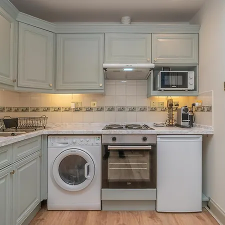 Charming Georgian Flat In The Heart Of - Pass The Keys Edinburgh