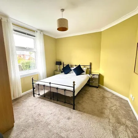 Apartment Attractive Colinton For Family Edinburgh