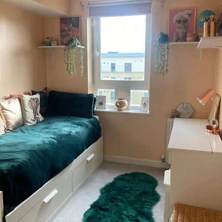 Apartment Flat With Sea View *