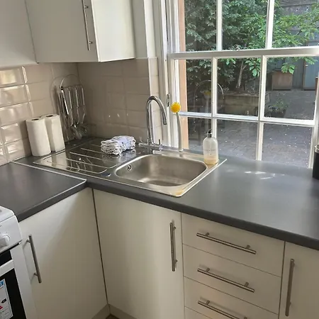 Grassmarket Superb With Castle View Kitchen And Shower Edinburgh