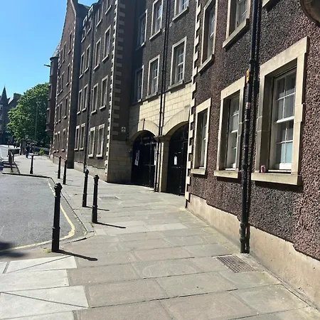 Grassmarket Superb With Castle View Kitchen And Shower * Edinburgh