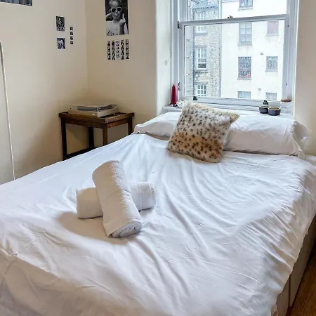 Apartment Hip 2br, 2mins Walk To Fringe Venues