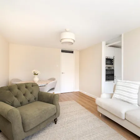 Stylish 2-bedroom In Stockbridge