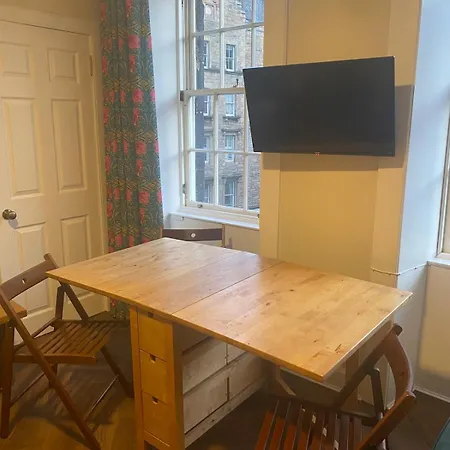 Apartment Luxury 2 Bedroom On Famous Royal Mile *