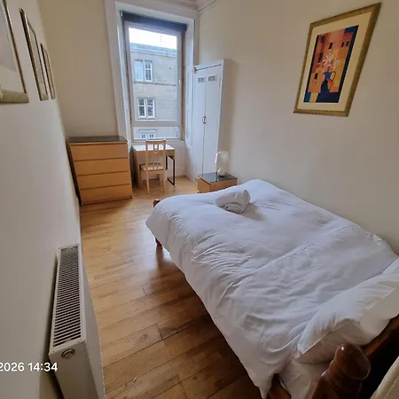 City Centre Sleeps 8 Close To Castle Dedicated Free Parking 아파트
