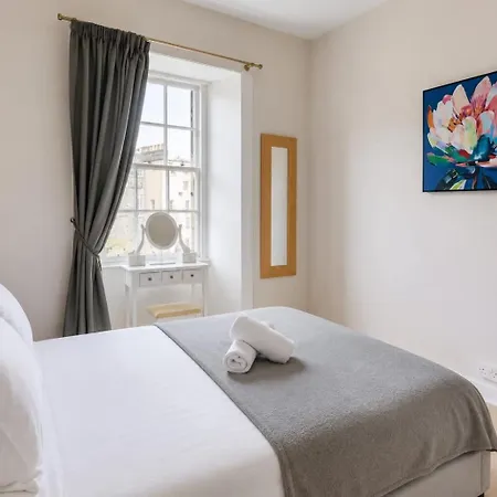 Bnbnova - 2br - West End Castle Lägenhet
