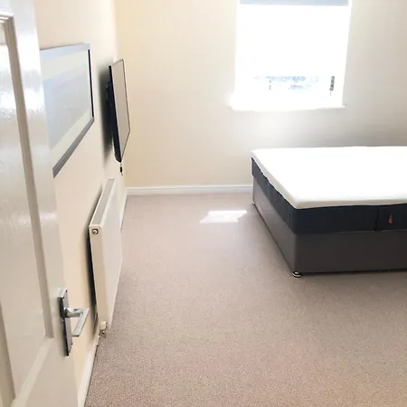 15 Min From Centre Apartment