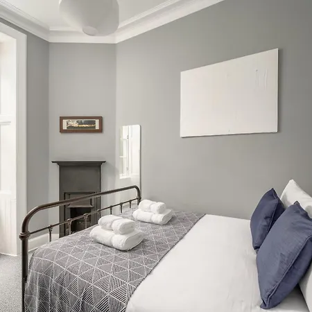 Brunswick 2 Bedroom - Edinburgh