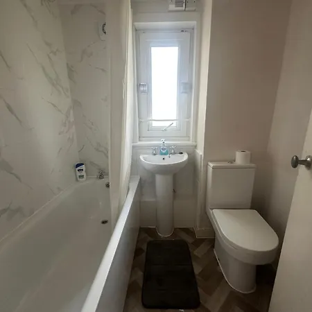 Bright 2-bed Flat In The Heart Of * Edinburgh