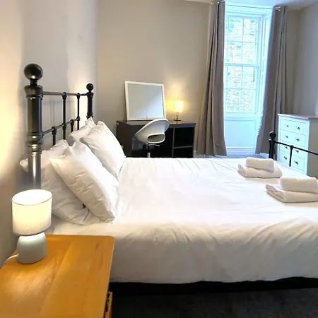 Apartment Centre Flat On Hanover Street Edinburgh