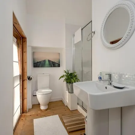 Characterful Old Town Flat By Waverley Lägenhet Edinburg