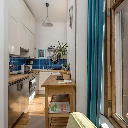 Characterful Old Town Flat By Waverley Lägenhet *