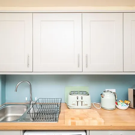 Cosy 2 Bed In - Pass The Keys * Edinburgh