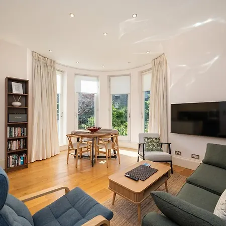 Apartment Brewer's Delight In Oasis Edinburgh