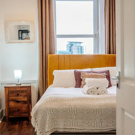 Wee Clan Apartment, Sleep 6, Centre! Apartment