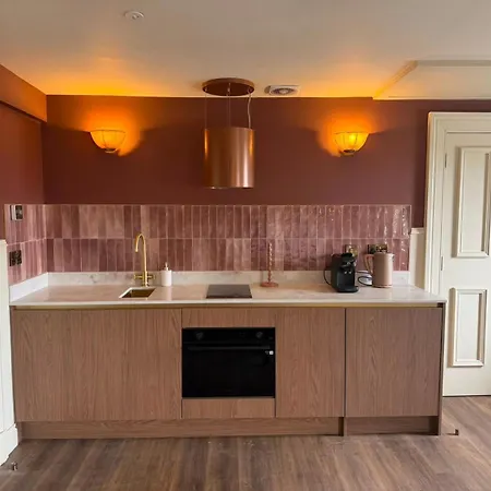 Meus Apartments, West End Edinburgh