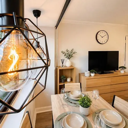 Cozy In Centre With Dedicated Parking Apartmán *