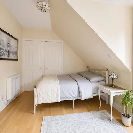 Apartamento Bnbnova - 1br - Castle Views