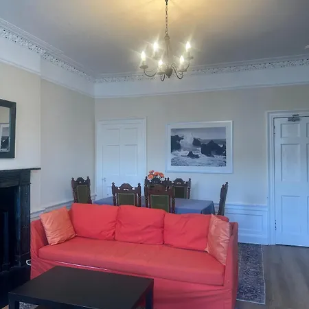 Apartment Pleasance 4 Bedrooms 7 Beds