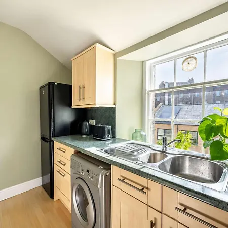 Bnbnova - 1br - By Castle - West End Edinburgh