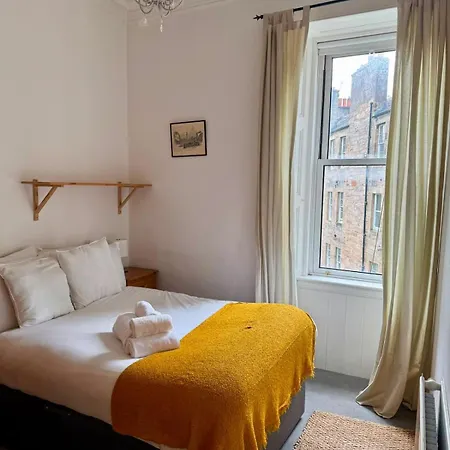 Bright Marchmont 2br Meadows Centre Edinburgh