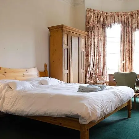 Apartment Bright Victorian 4-bed Flat Marchmont *