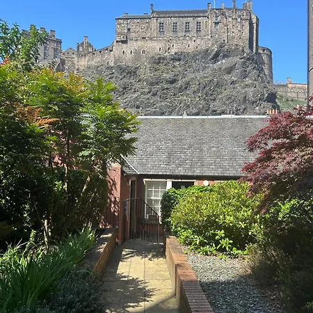 Grassmarket Superb With Castle View Kitchen And Shower Apartment Edinburgh