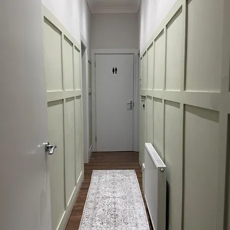 2br Cosy Modern In Vibrant Leith