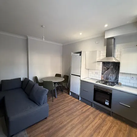 2br Cosy Modern In Vibrant Leith Apartamento