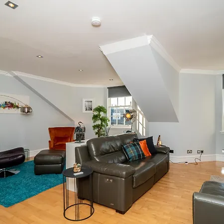 Stylish Hideaway In - Pass The Keys Apartment *