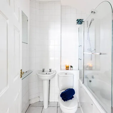 Bnbnova - 1br - By Castle - West End