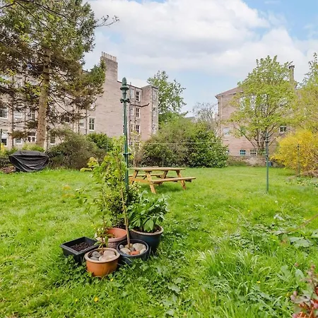 Apartment Classic Tenement Meadows & Centre *