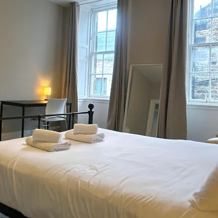 Centre Flat On Hanover Street *