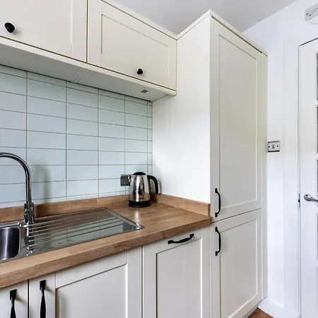 Apartment Bnbnova - 2br - Old Town & Royal Mile Edinburgh