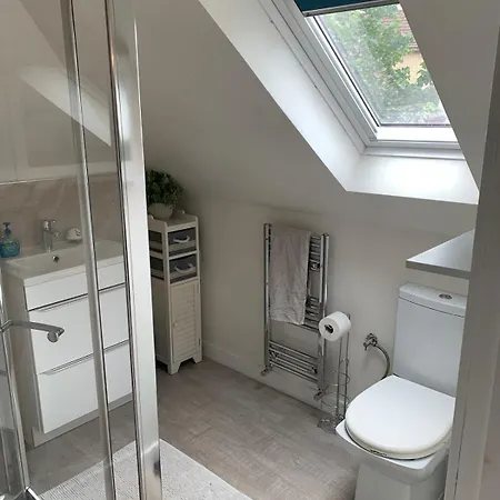 Delightful And Bright Upper In *