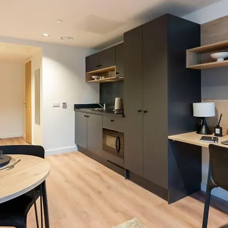 Straits Place In Apartment Edinburgh