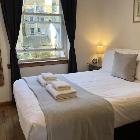 Apartment Bright 2br Gem In Old Town Location Edinburgh