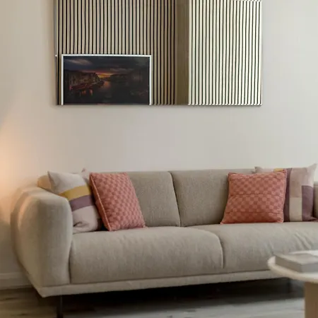 Modern Wheatfield Edinburgh