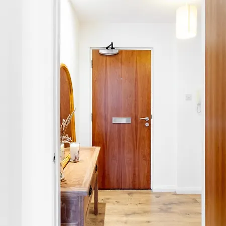 Leafy Leith 2bdr Retreat With A Private Balcony * Edimburgo