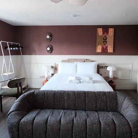 Meus Apartments, West End * Edinburgh