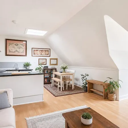 Bnbnova - 1br - Castle Views Apartment Edinburgh