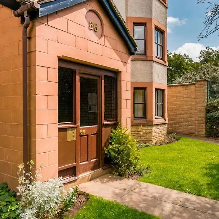 Peaceful 2-bed Craiglockhart Free Parking *