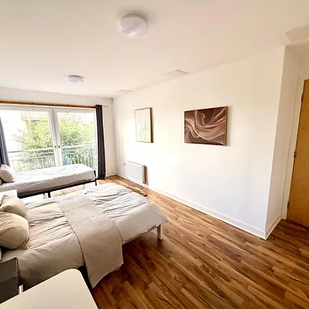 Drybrough - Superfast Wifi - 2br Sleeps 5 Apartment Edinburgh