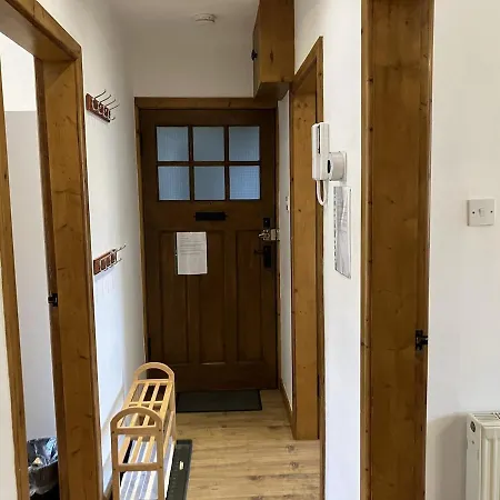 Bright 2br Gem In Old Town Location Edinburgh