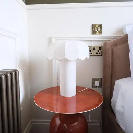 Meus Apartments, West End * Edinburgh
