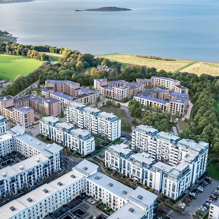 Modern 2 Bedroom Apartment, Near The Sea & Edinburgh