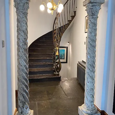Apartment Elegant Main Door, 2 Floor Flat In Historic Leith
